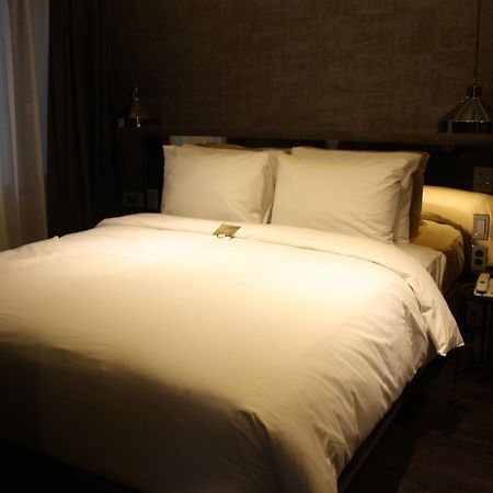 The Hotel Young Inn Seoel Buitenkant foto