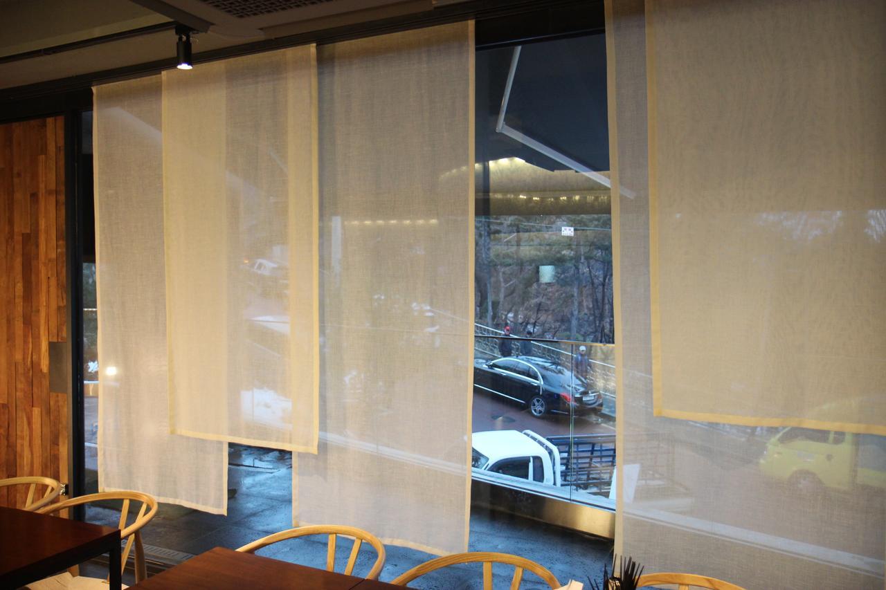 The Hotel Young Inn Seoel Buitenkant foto