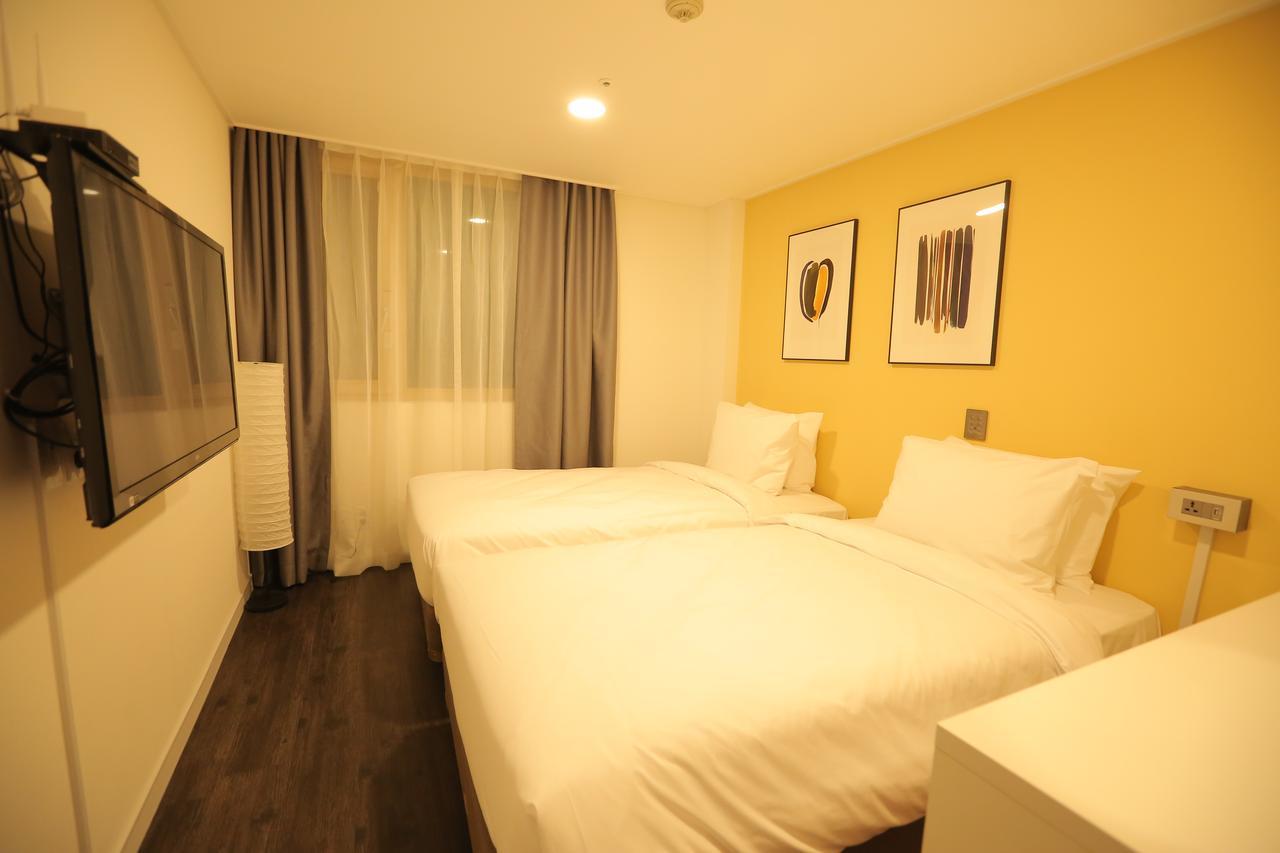 The Hotel Young Inn Seoel Buitenkant foto